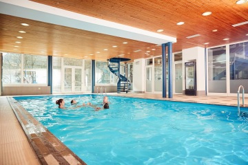 Pool and jacuzzi - Hotelu Horizont, Pec pod Sněžkou